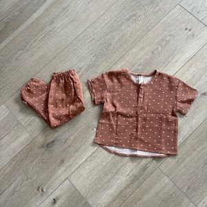 Q by Quincy Mae top and bottom set 2-3Y